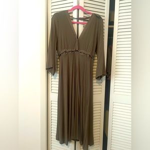 Lila Labor & Postpartum Gown in Sage